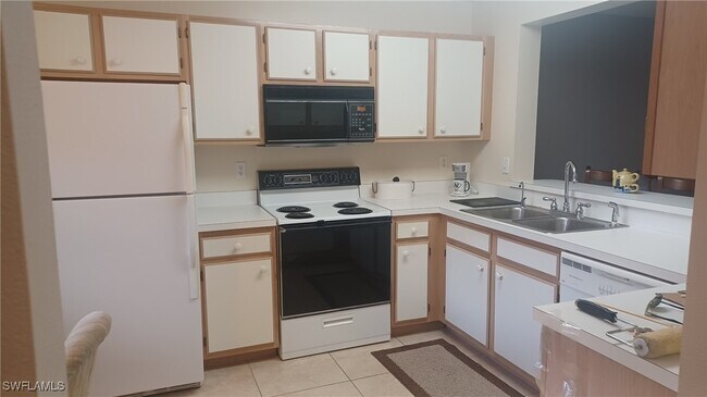 Building Photo - 716 Landover Cir