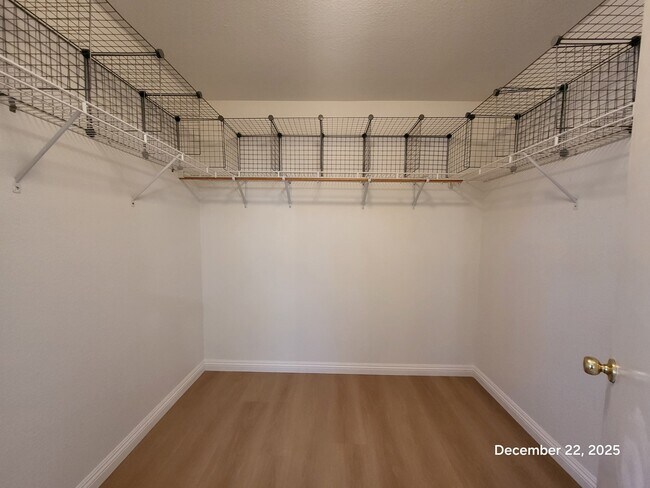 Building Photo - 204 Hickory Heights Ave