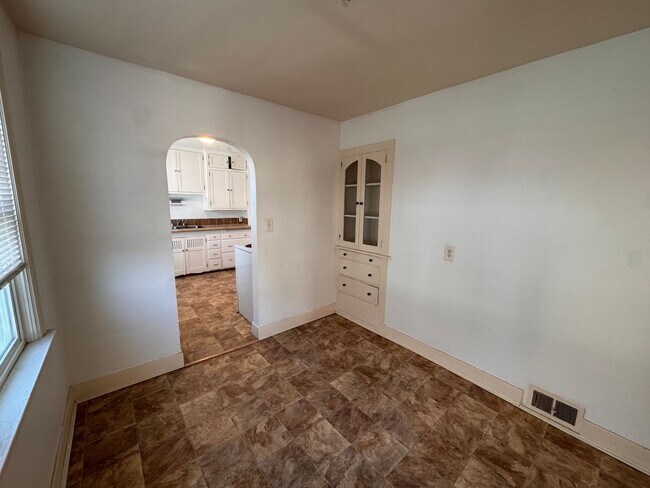 Building Photo - 2722 W Sinto Ave