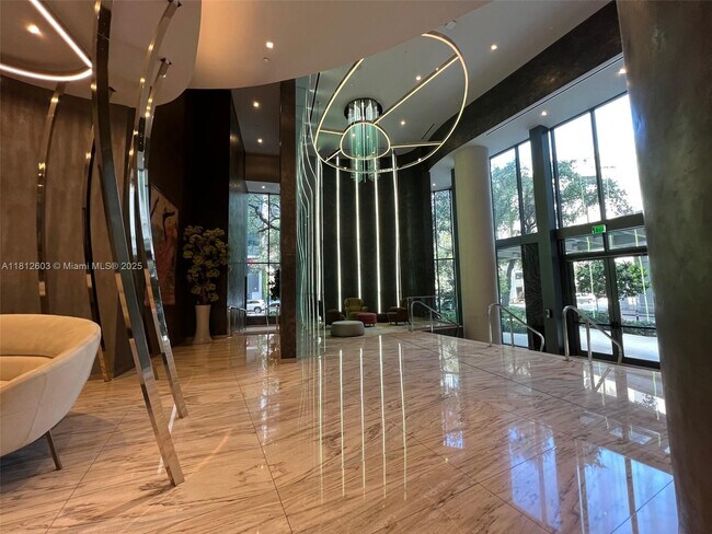 Building Photo - 1000 Brickell Plaza