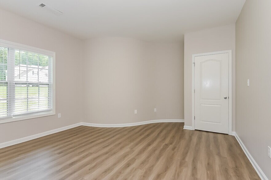 Building Photo - 4604 Reminisce Way