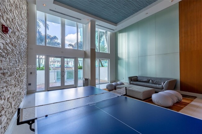 Building Photo - 41 SE 5th St