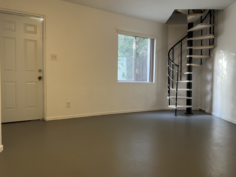 Bedroom#3 (basemen - 4580 55th St
