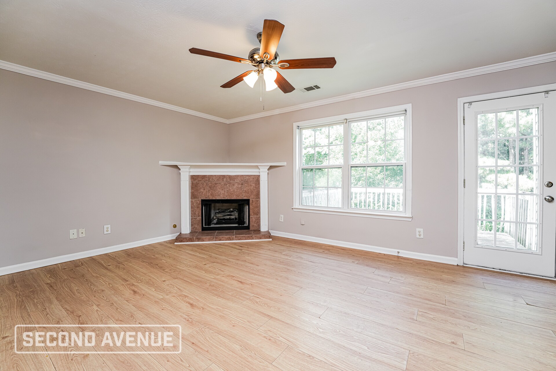 Building Photo - 3748 White Pine Rd