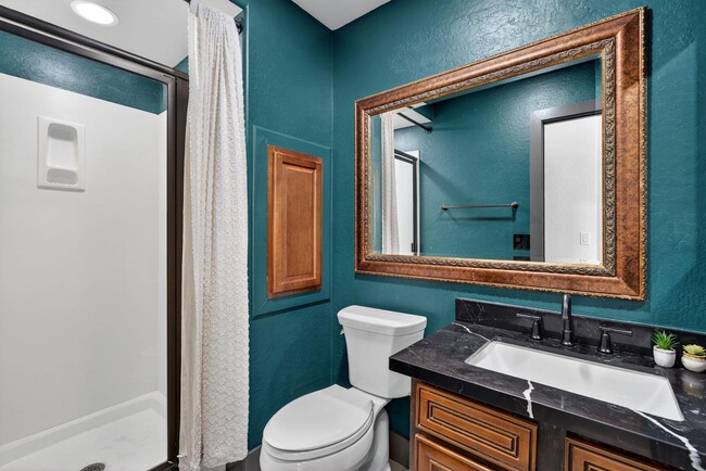 Building Photo - 6932 E Pearl St