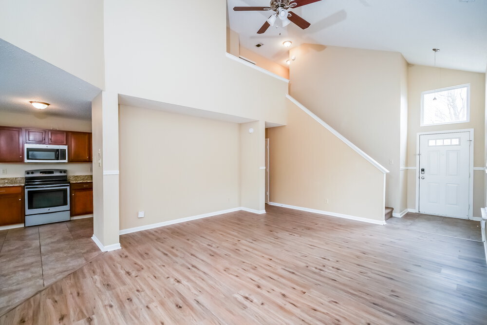 Building Photo - 677 Florence Dr