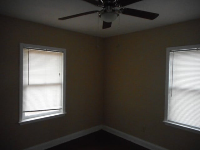 Building Photo - 5430 Palm Cir