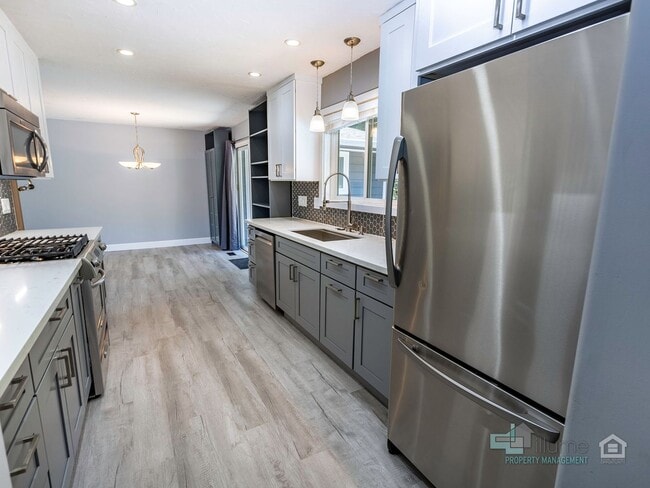 Building Photo - Charming 3-Bedroom Home in a Quiet Cul-de-Sac