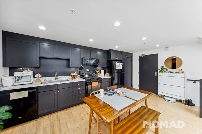 Building Photo - 701 Minna St