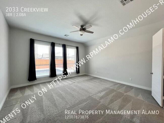 Building Photo - 2033 Creekview-