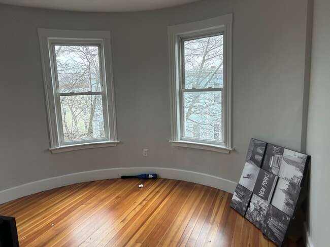 Building Photo - 110 Norton St