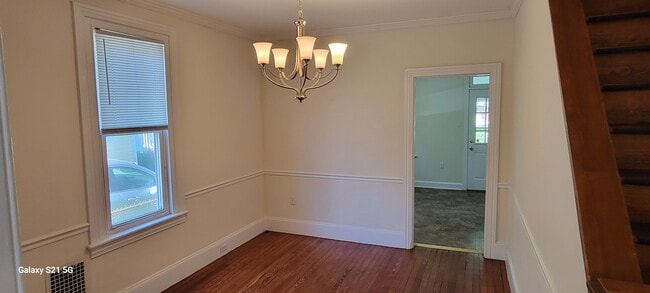 Building Photo - 731 Berwyn Ave