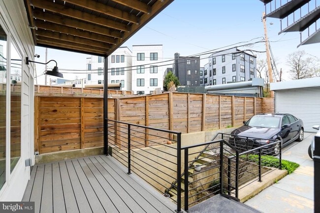 Building Photo - 1638 Trinidad Ave NE
