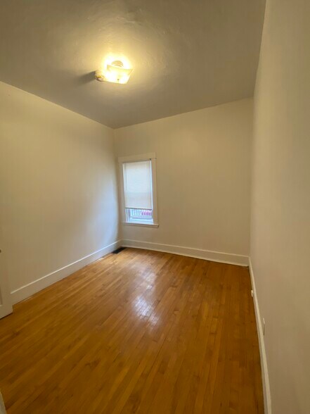 Building Photo - 150 5th St