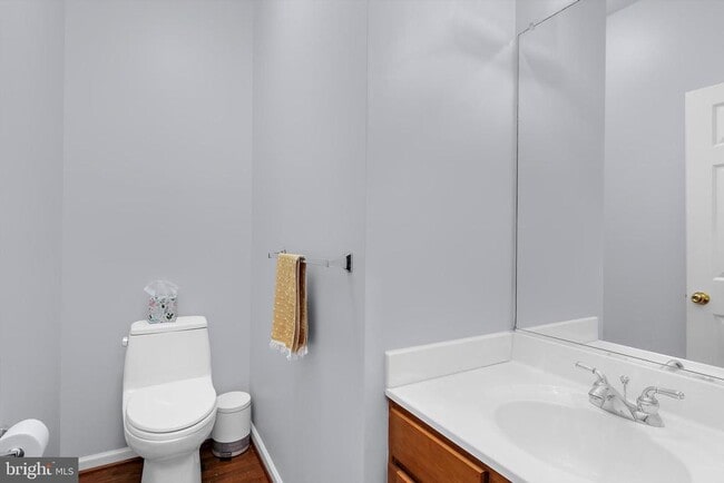 Building Photo - 4749 Thistle Hill Dr