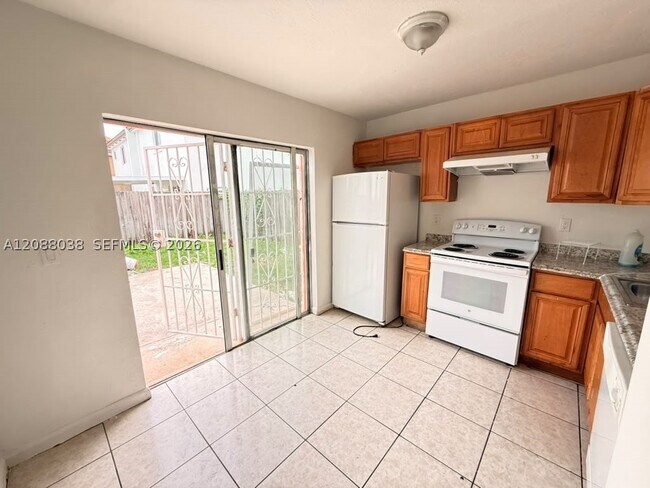 Building Photo - 26243 SW 135th Ave