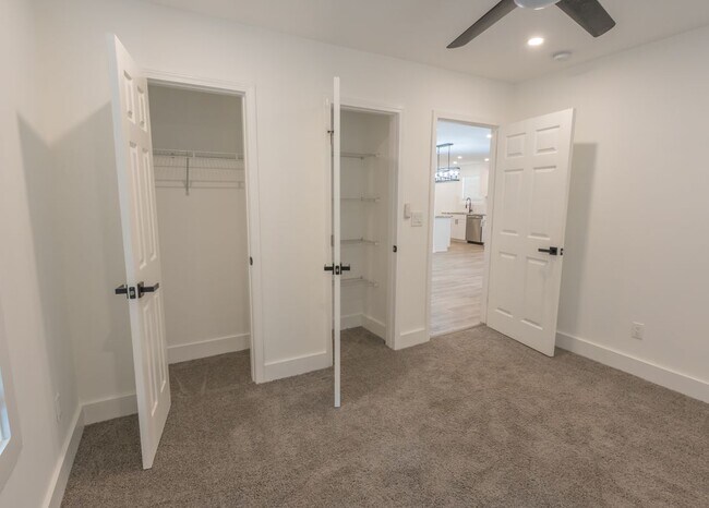 Building Photo - 3822 Bakers Ferry Rd SW