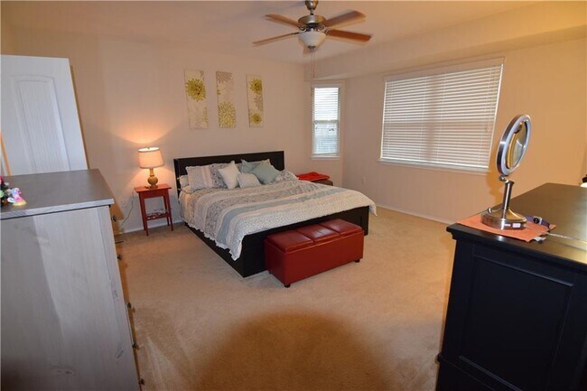 Building Photo - 325 Banin Malone Ln