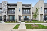 Building Photo - 1183 Doris May Dr