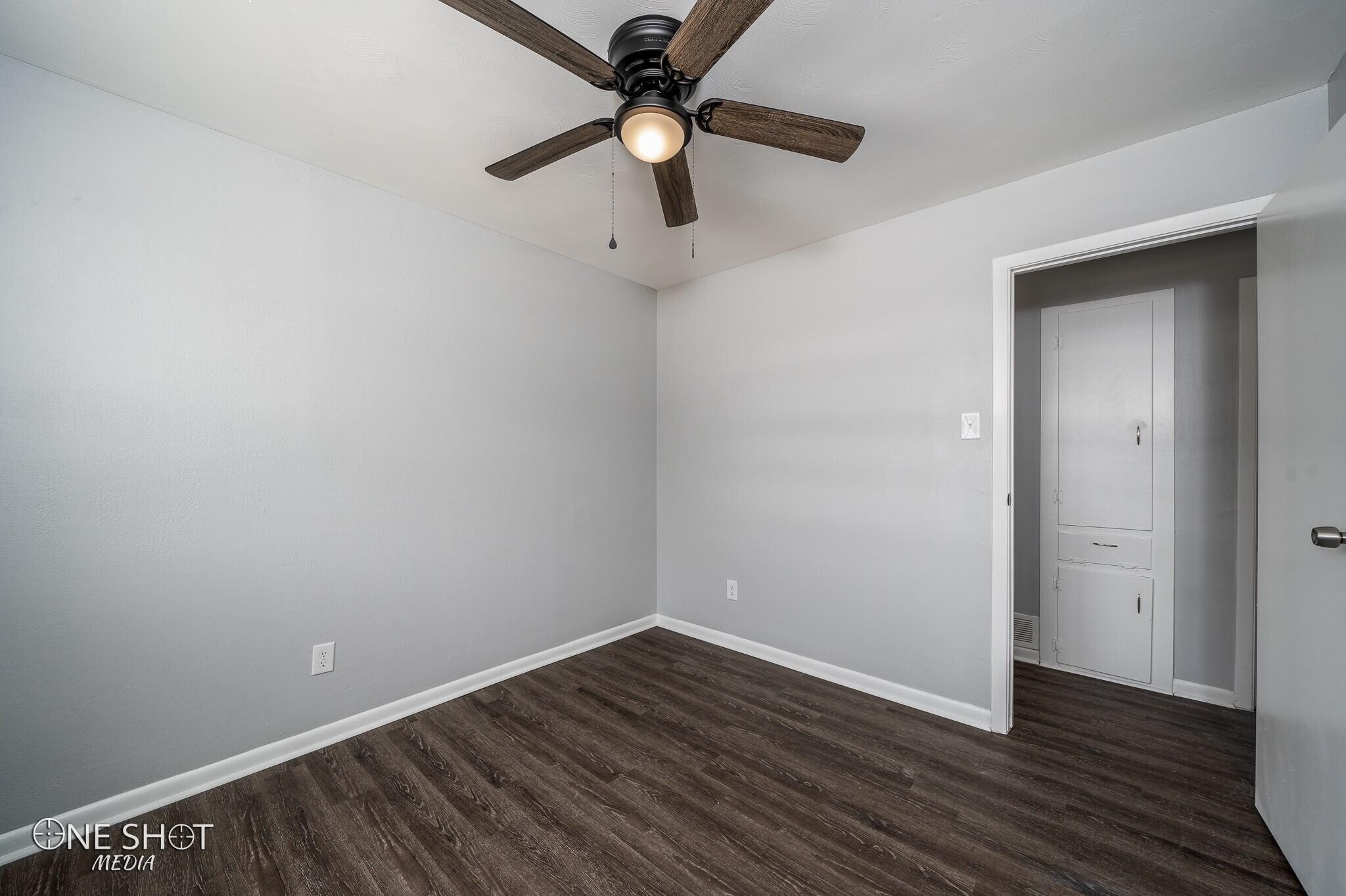 Building Photo - 2117 Yorktown Dr