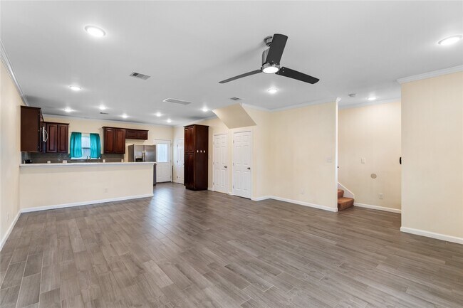 Building Photo - 16922 Glenheath St