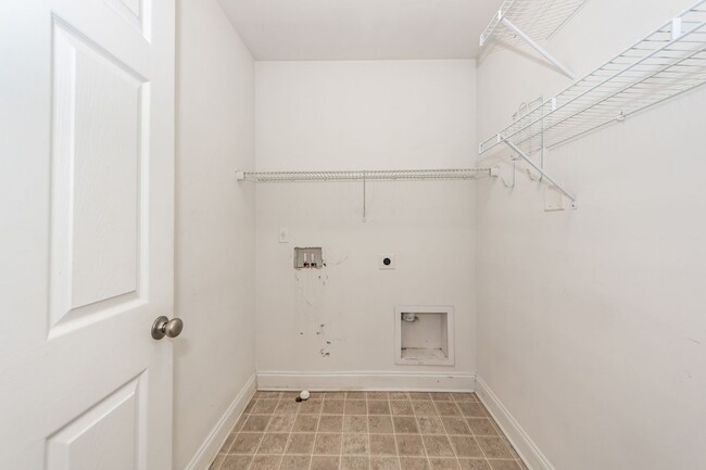 Building Photo - 3 Bedroom 2.5 Bath Townhome in Wescott Pla...