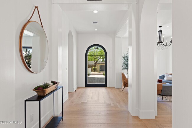 Building Photo - 5309 N 33rd St