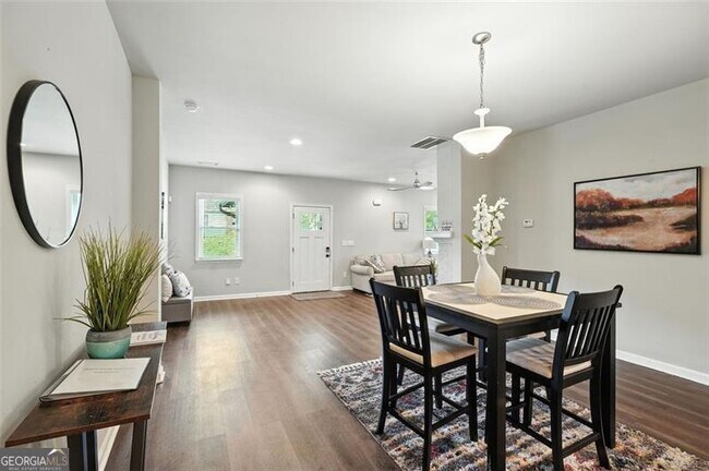 Building Photo - 1585 Archer St SW