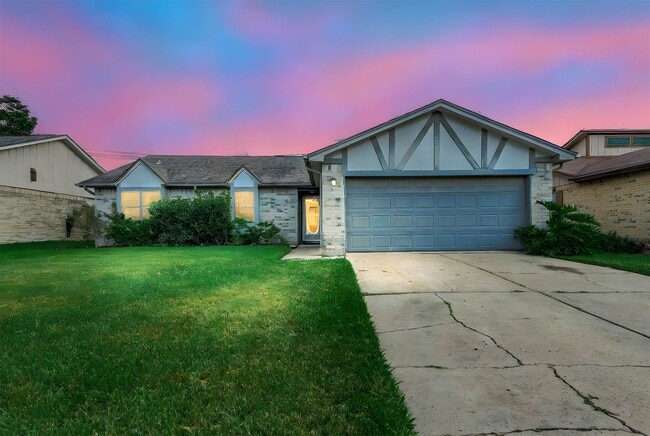 Building Photo - 8434 Quailcrest Dr