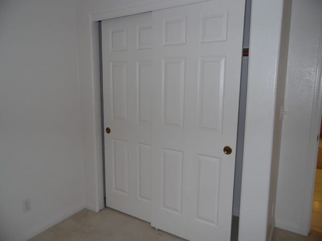 Building Photo - Single Story, 3 bedroom in Peccole Ranch!