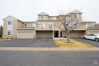 Building Photo - Rare maple grove townhouse available! 3 be...
