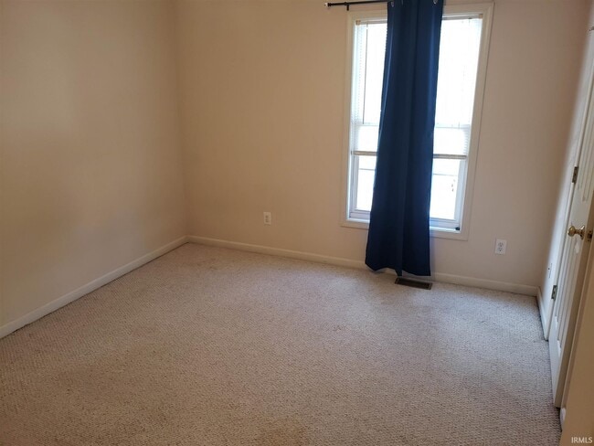 Building Photo - 3471 S Oaklawn Cir