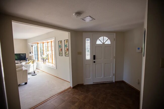 Building Photo - 7409 Fallenleaf Ln