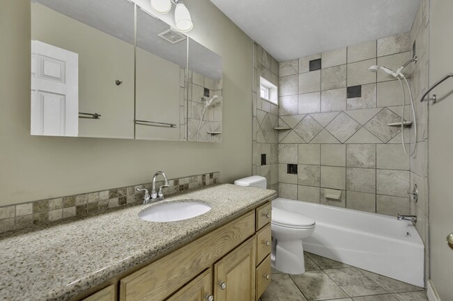 Building Photo - 778 S 410 E