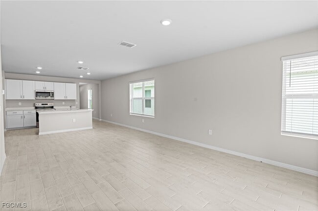 Building Photo - 1150 Brooklands Dr