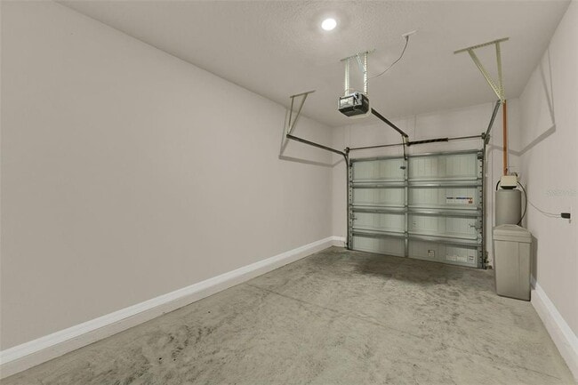 Building Photo - 3087 Emerald Acrs Ln