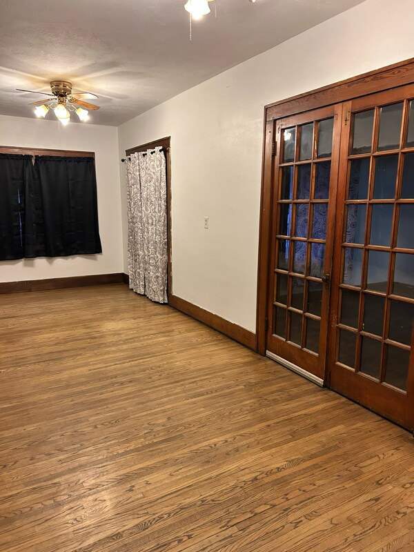 Building Photo - 945 21st St