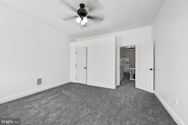 Building Photo - 1605 Darley Ave