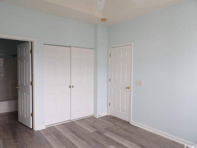 Building Photo - 901 W Port Dr