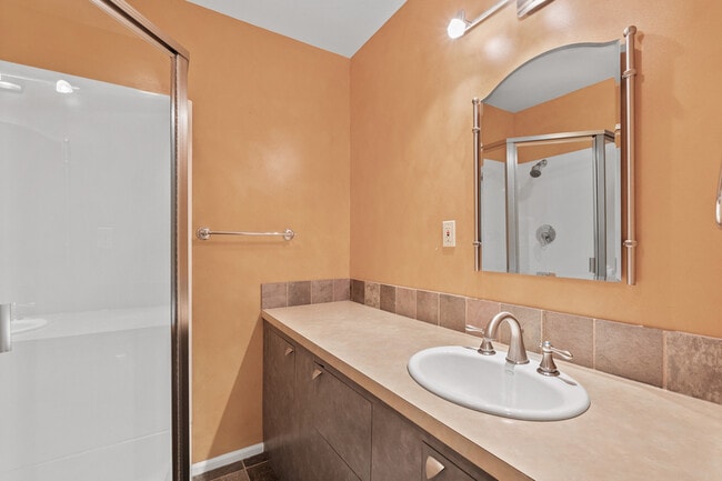 Building Photo - 12135 107th Ave NE