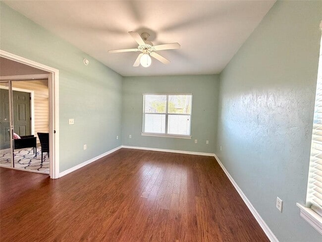 Building Photo - 13200 W Newberry Rd