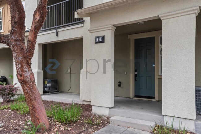 Building Photo - 1210 Coyote Creek Way