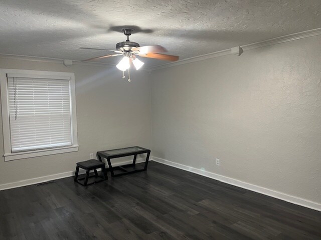 Building Photo - 214 Crim St