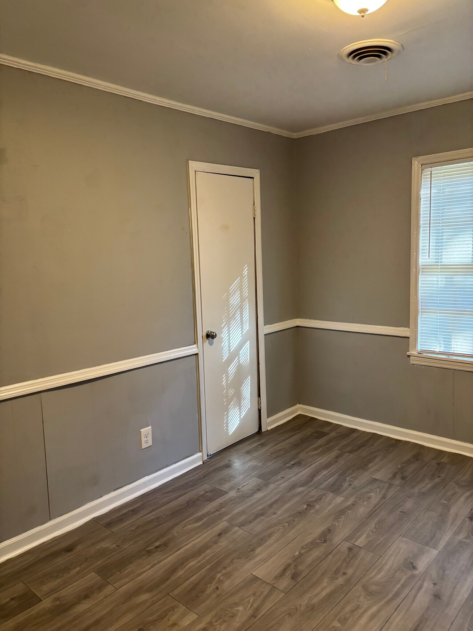 Building Photo - 703 Cecelia Ave