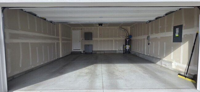 Building Photo - 2949 N Rocky Btm Wy