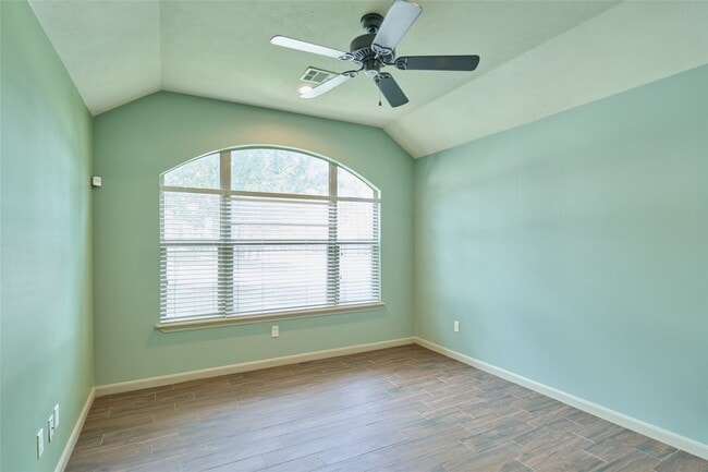 Building Photo - 13613 Vail Dr