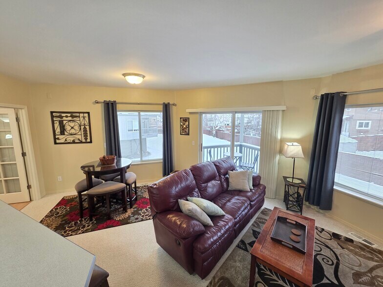 Building Photo - 3030 Lore Rd