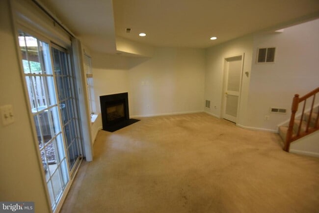 Building Photo - 21821 Ladyslipper Sq
