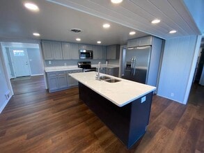 Building Photo - 32138 Jones Rd