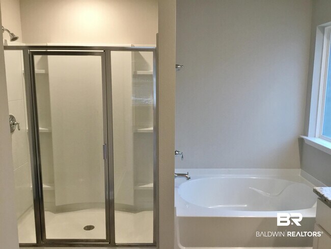 Building Photo - 10551 Brodick Lp